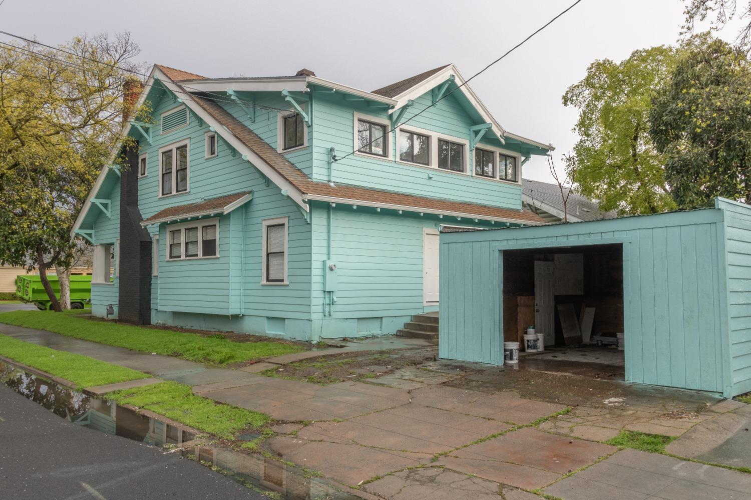 1345 N Lincoln Street