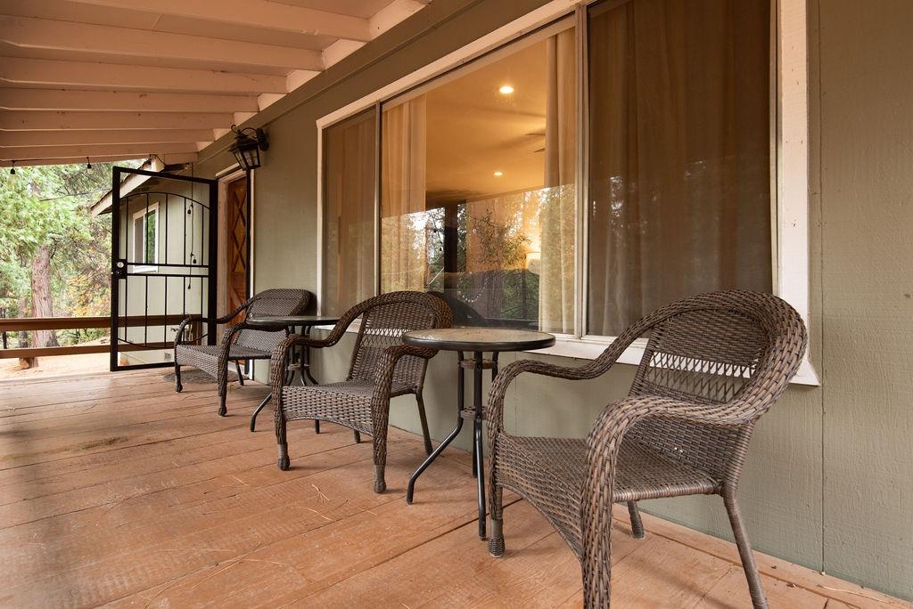 1055 Hidden Valley Road