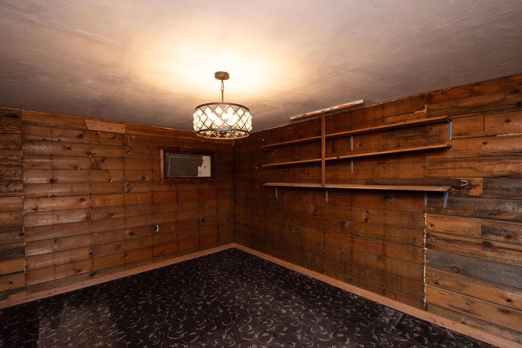 1055 Hidden Valley Road