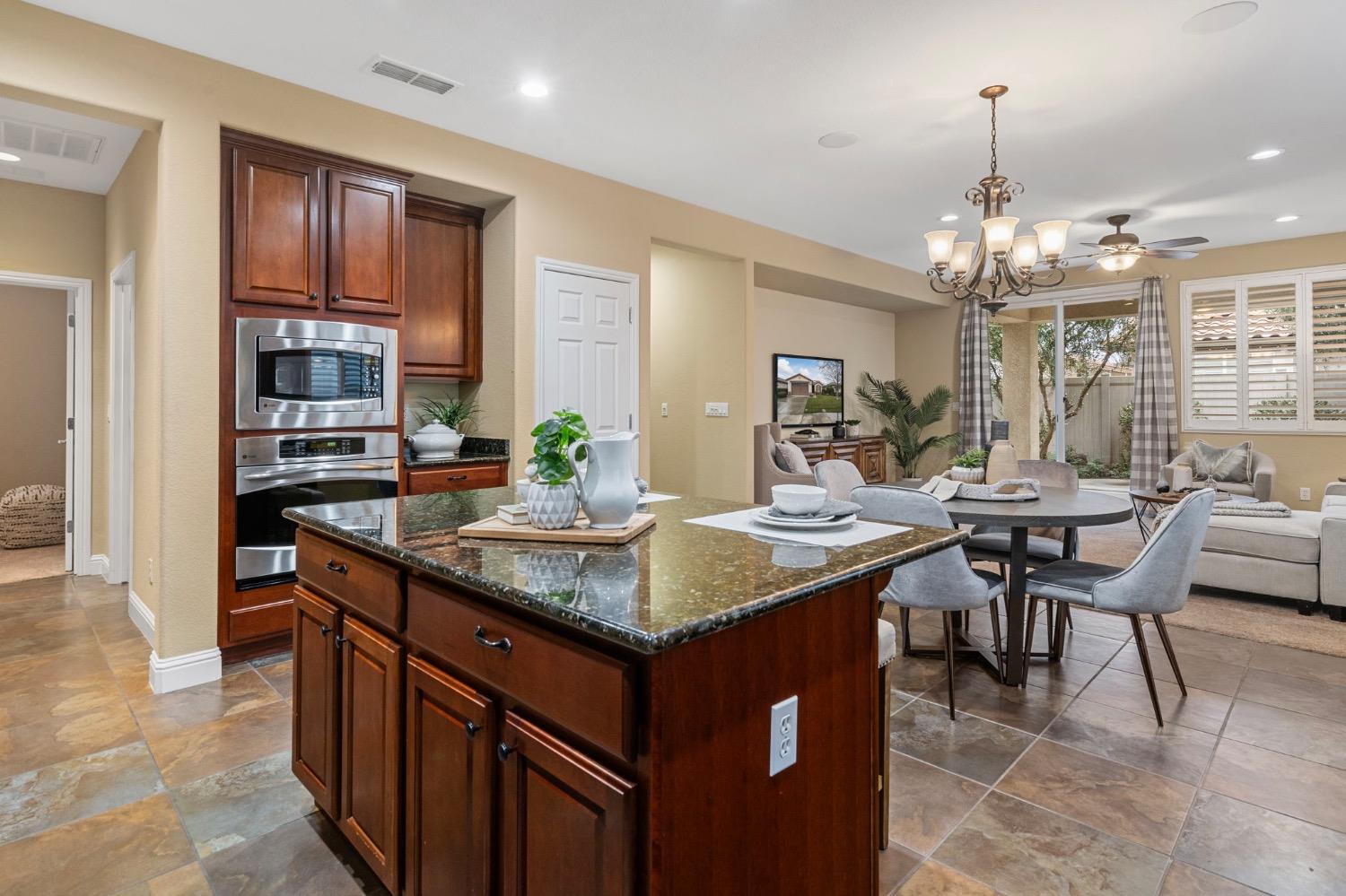 1557 Maple Valley Street