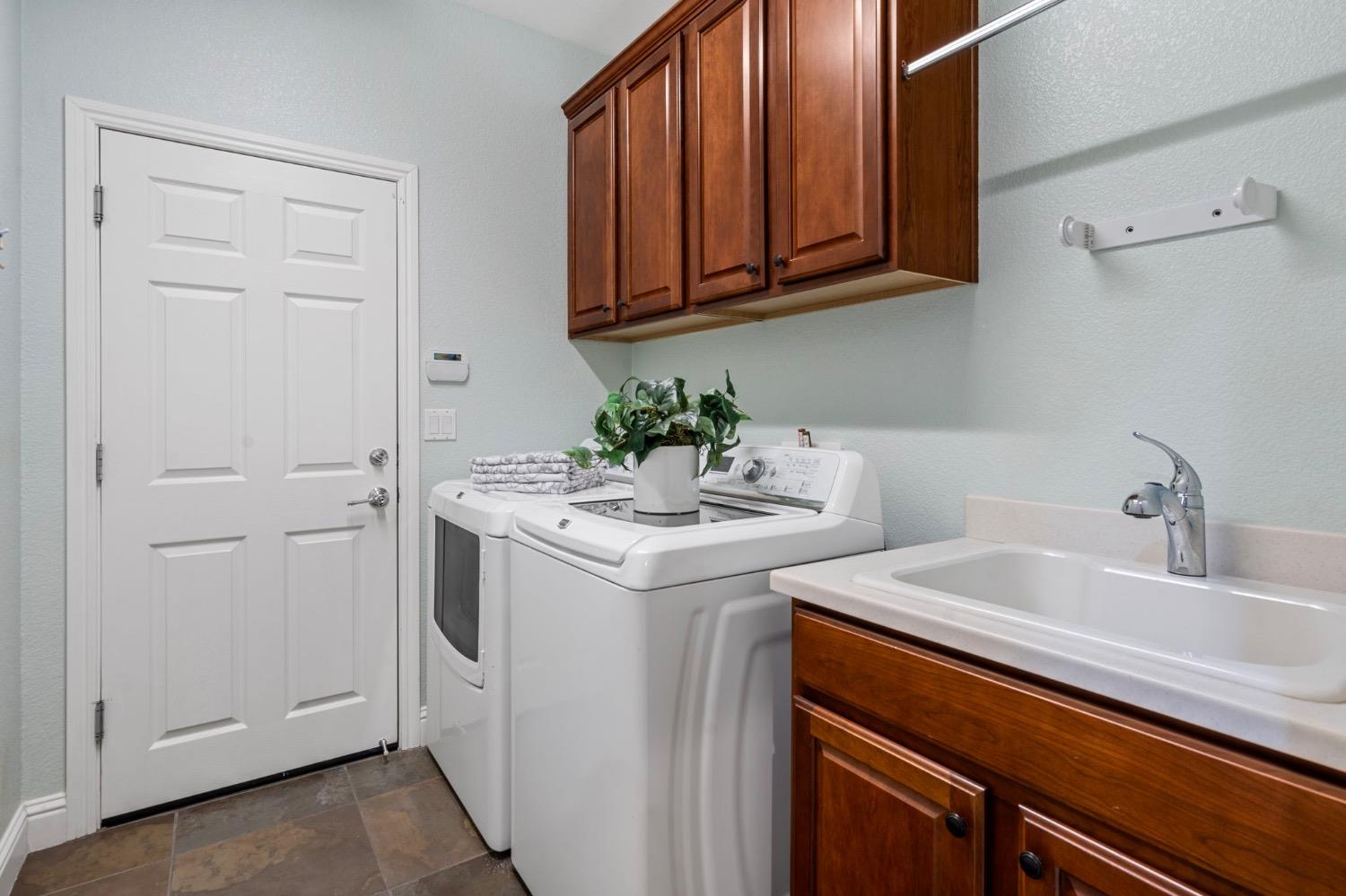 1557 Maple Valley Street