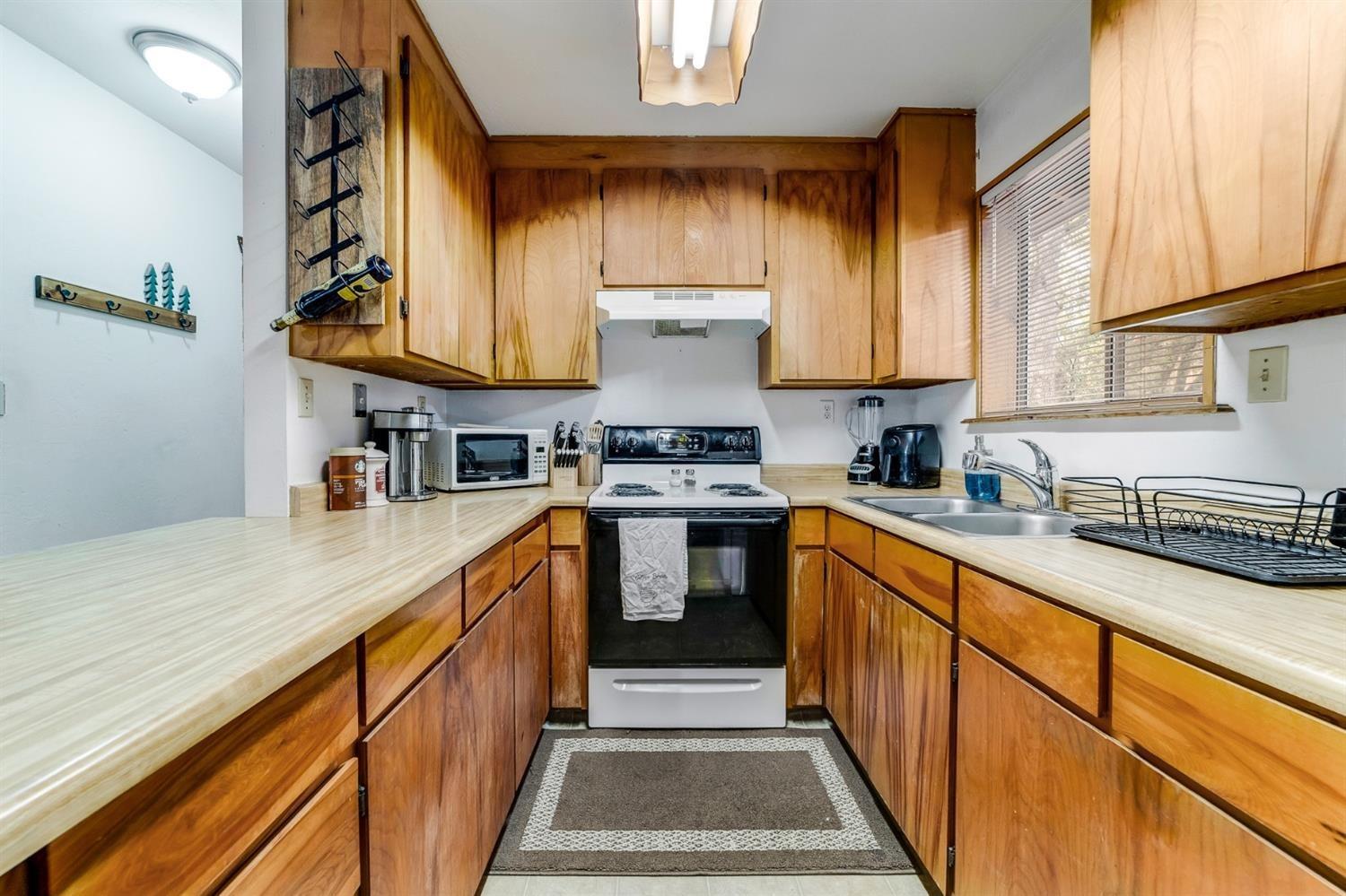 21461 Green Oaks Court