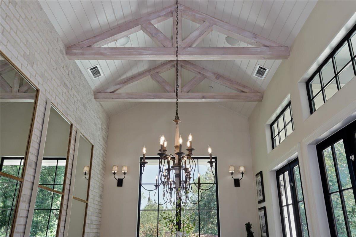 10825 Goldsborough Circle