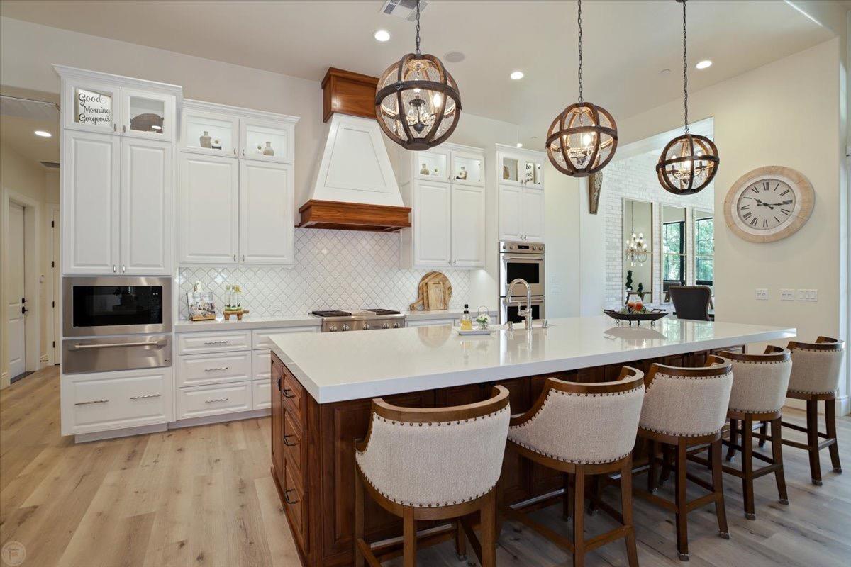 10825 Goldsborough Circle