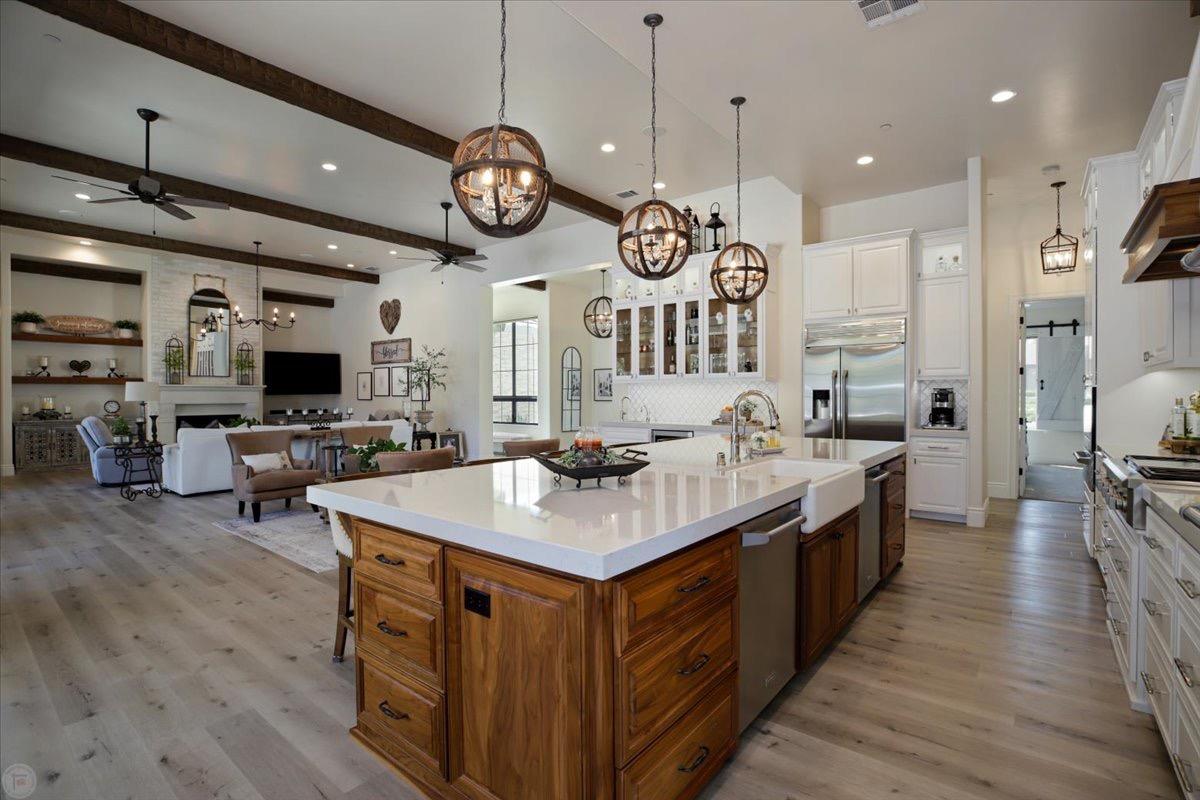 10825 Goldsborough Circle