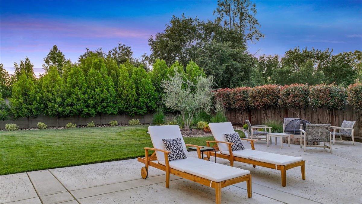 10825 Goldsborough Circle