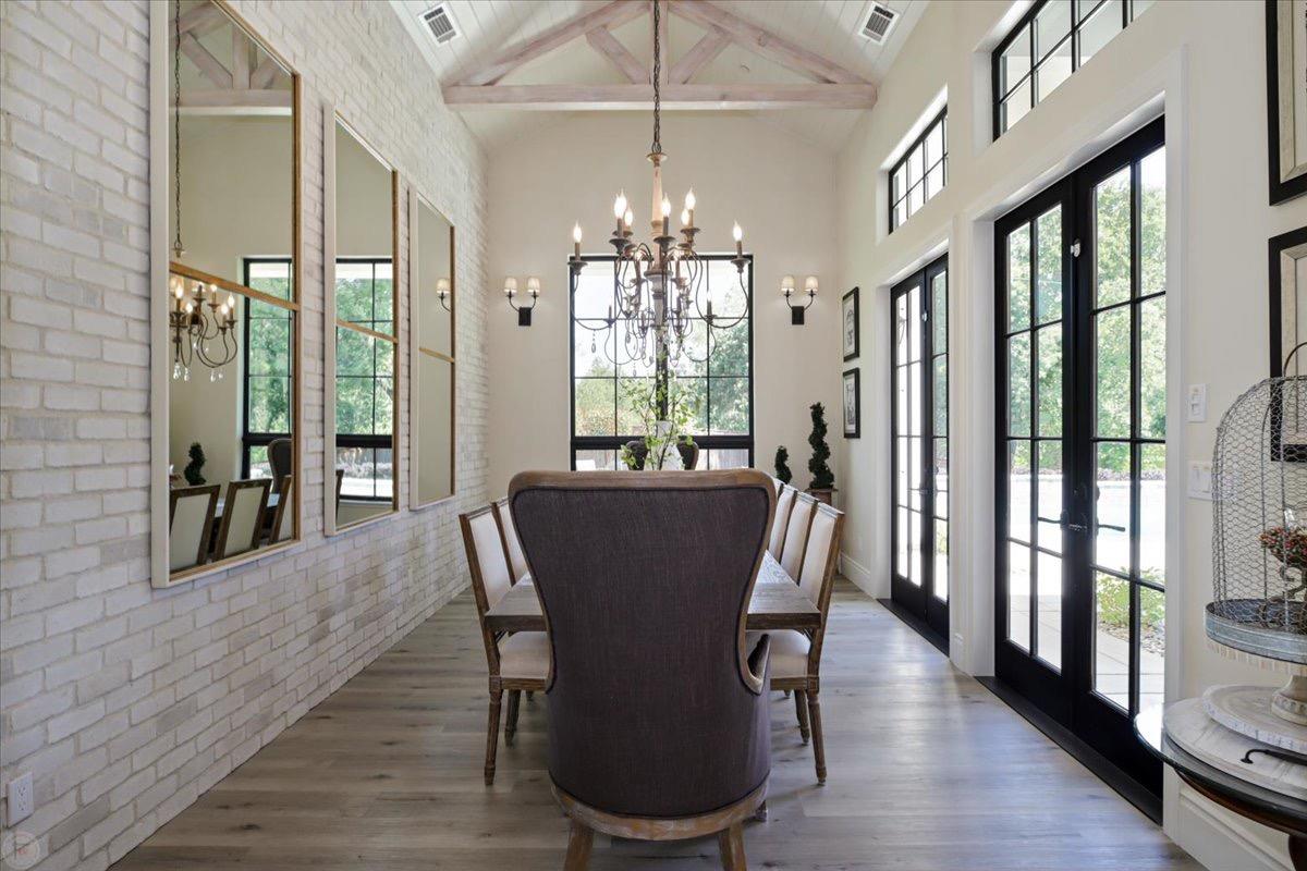 10825 Goldsborough Circle