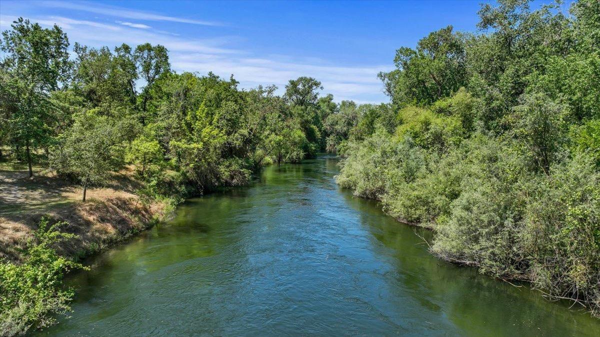 10825 Goldsborough Circle