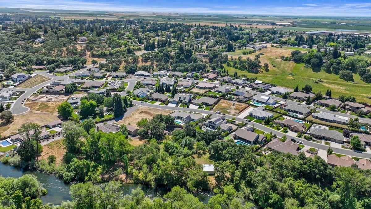 10825 Goldsborough Circle