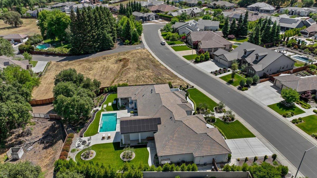 10825 Goldsborough Circle