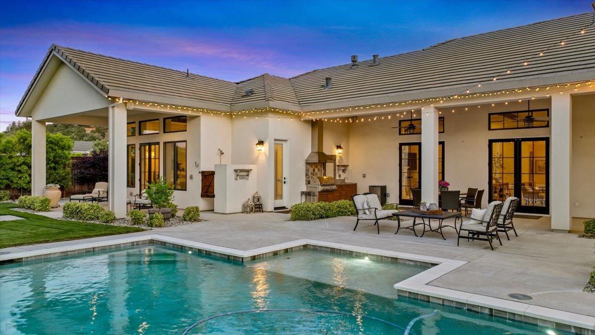 10825 Goldsborough Circle