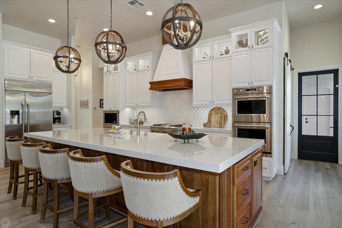 10825 Goldsborough Circle