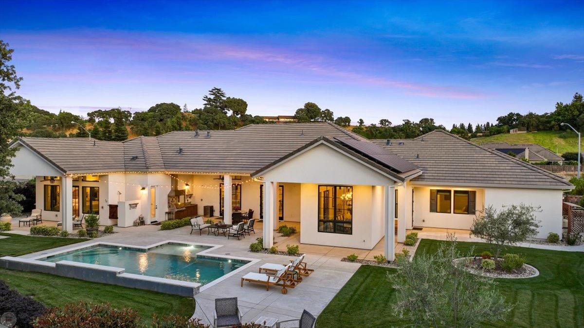 10825 Goldsborough Circle