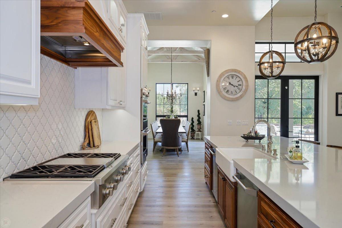 10825 Goldsborough Circle