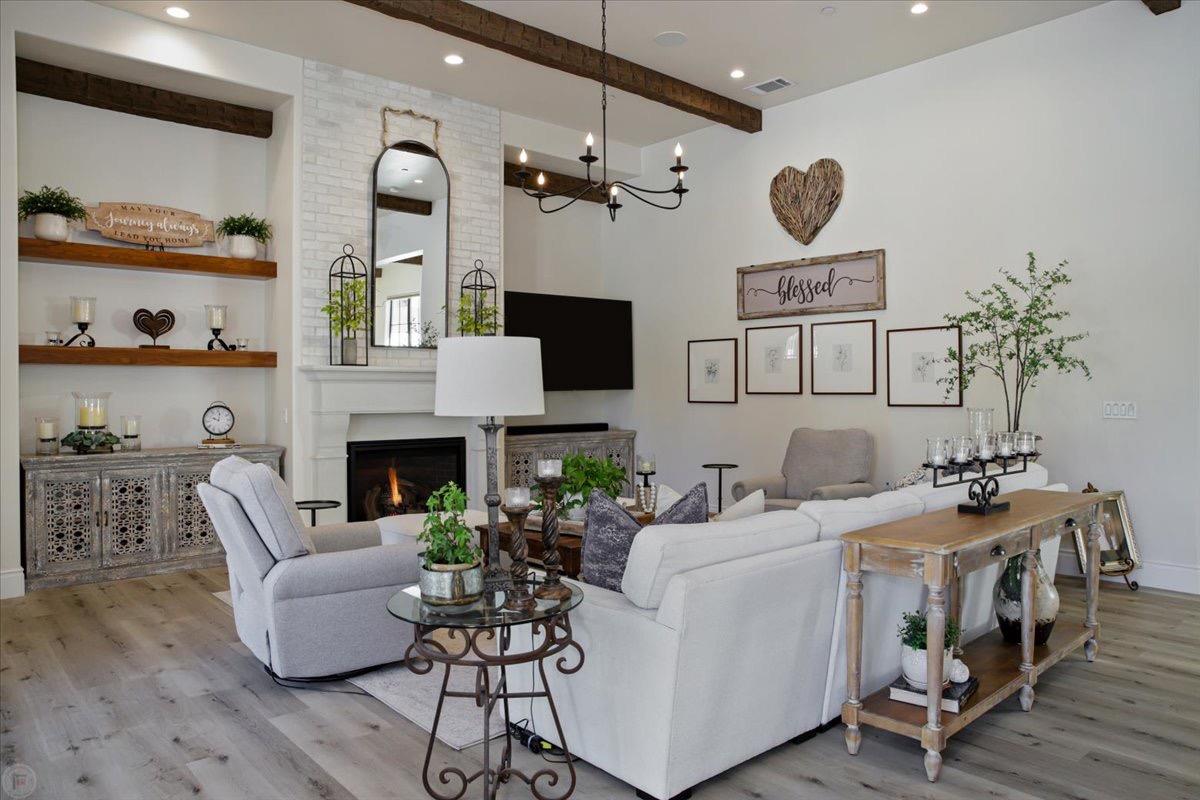 10825 Goldsborough Circle