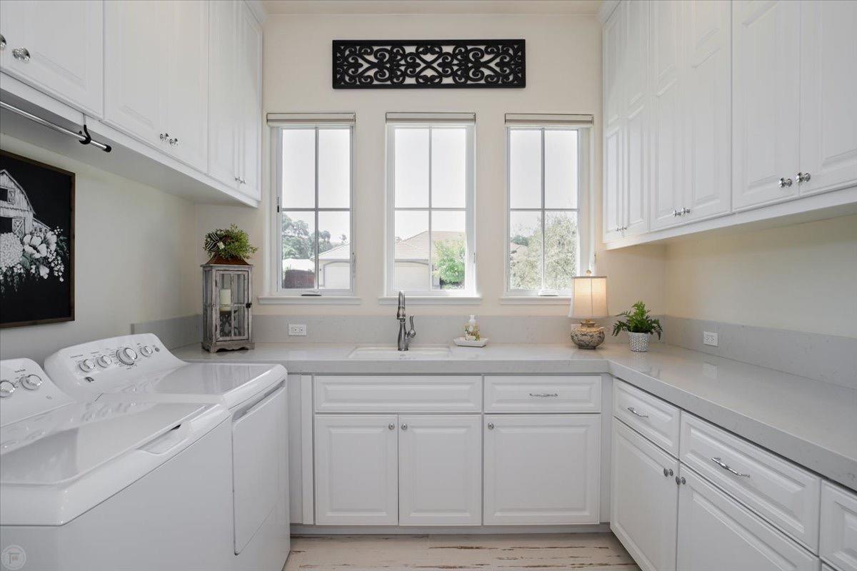 10825 Goldsborough Circle