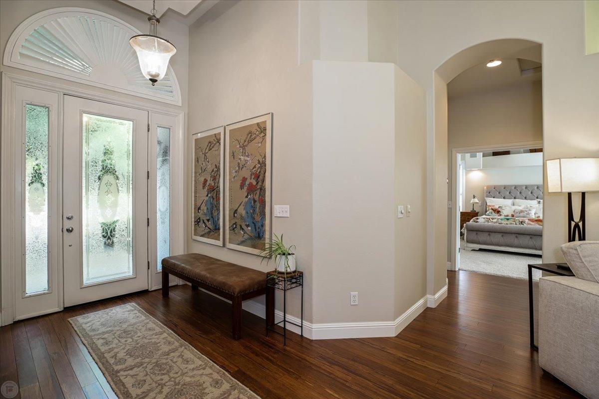 9906 Country Oak Court