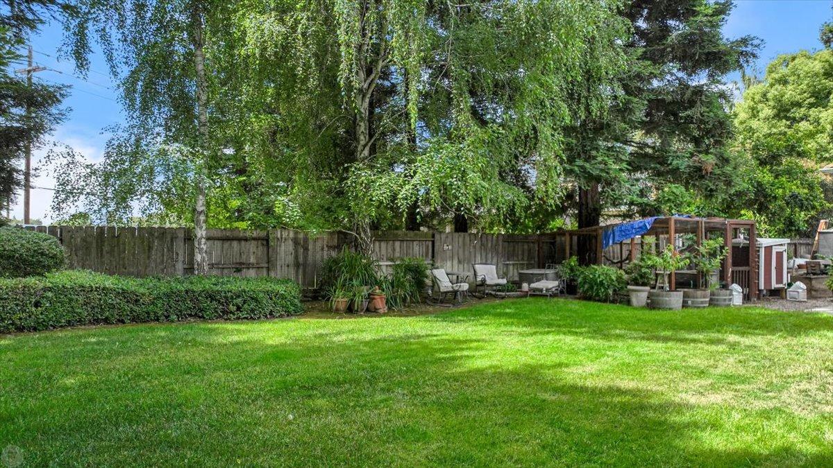 9906 Country Oak Court