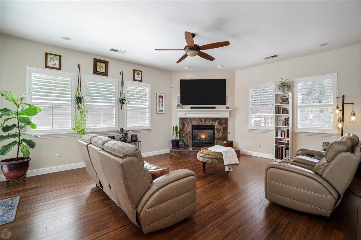 9906 Country Oak Court