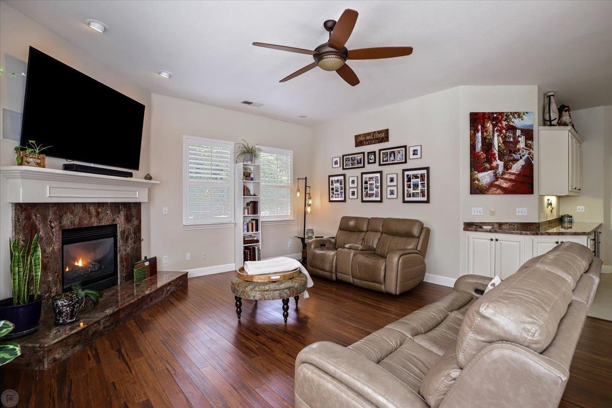 9906 Country Oak Court