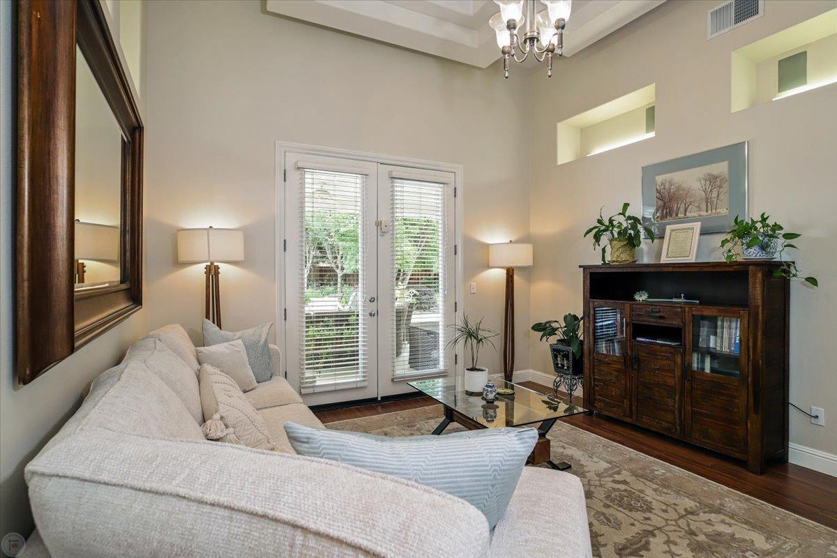 9906 Country Oak Court