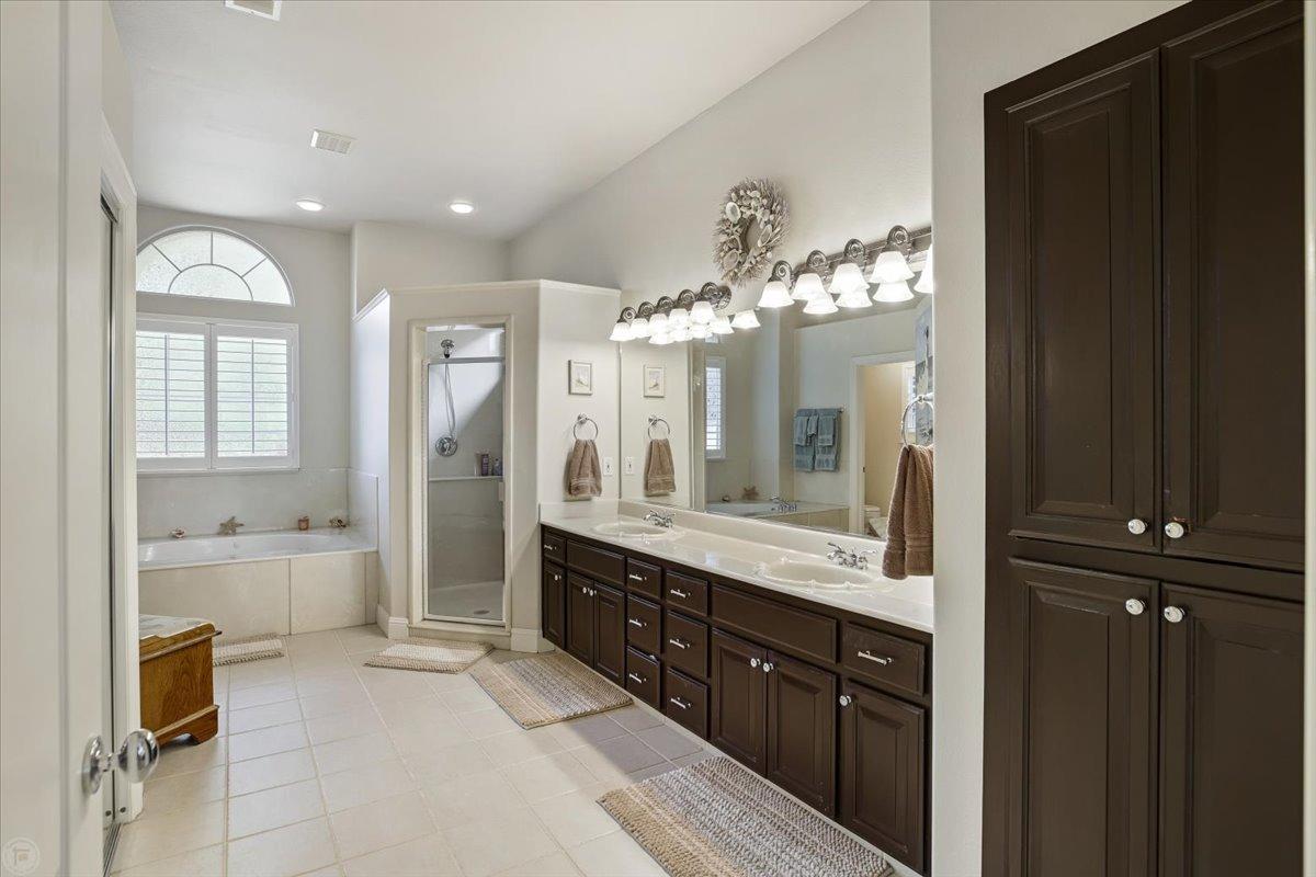 9906 Country Oak Court