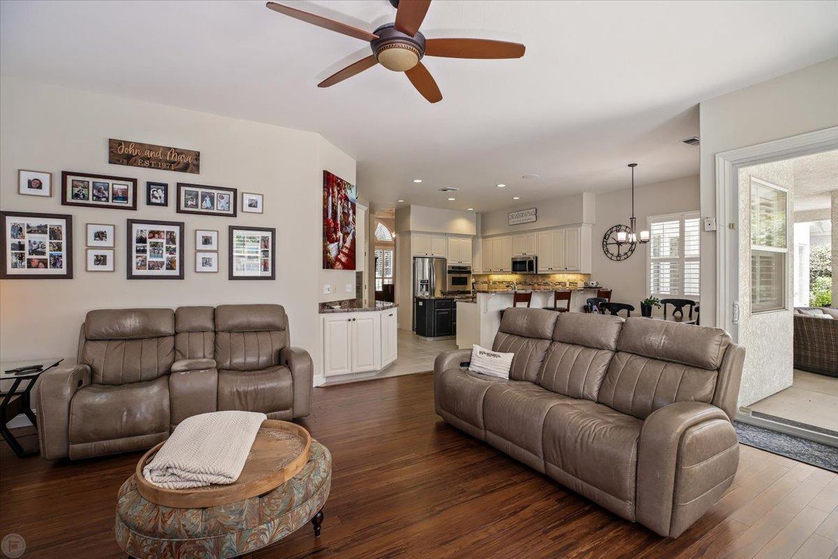 9906 Country Oak Court