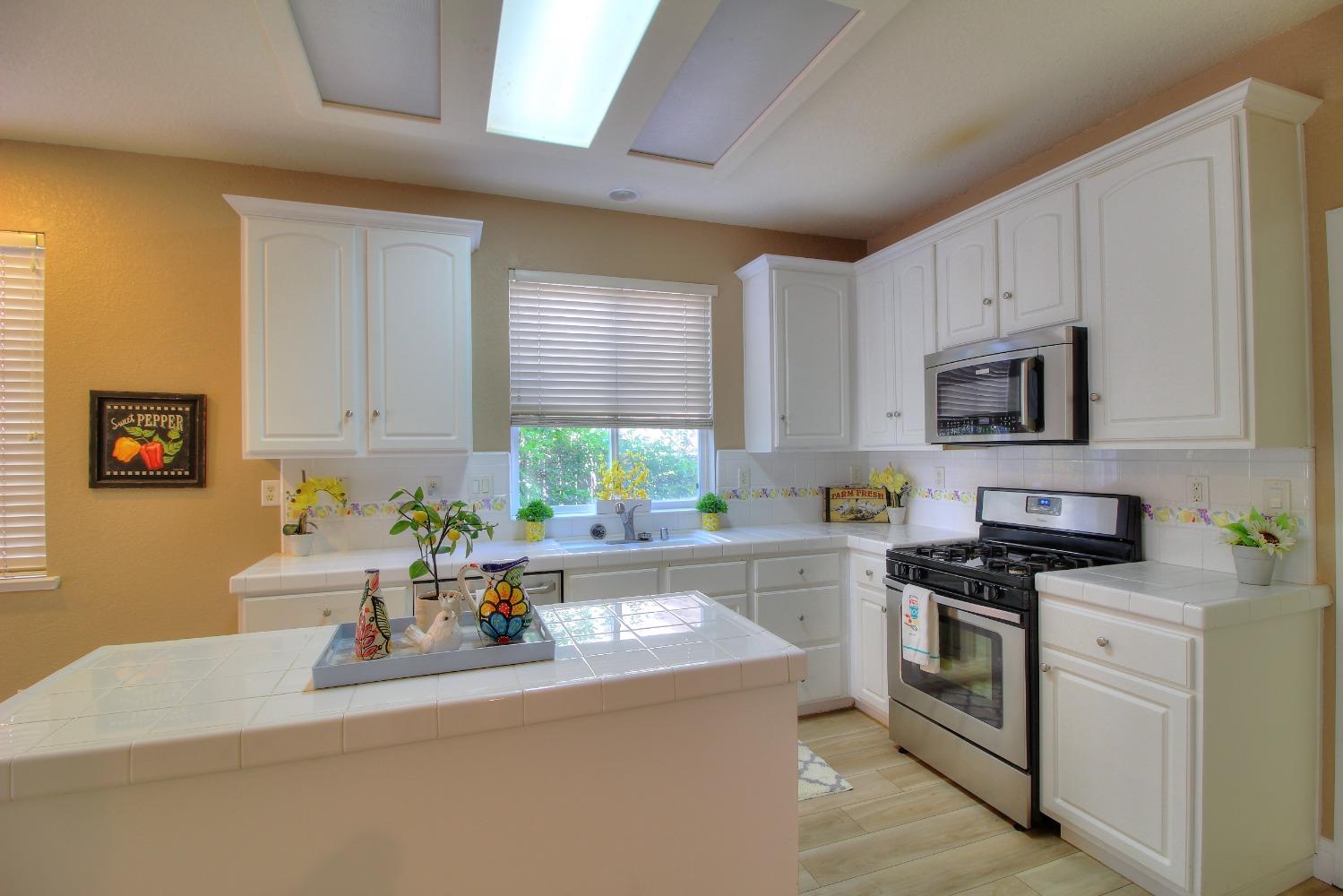 4337 Peninsula Drive