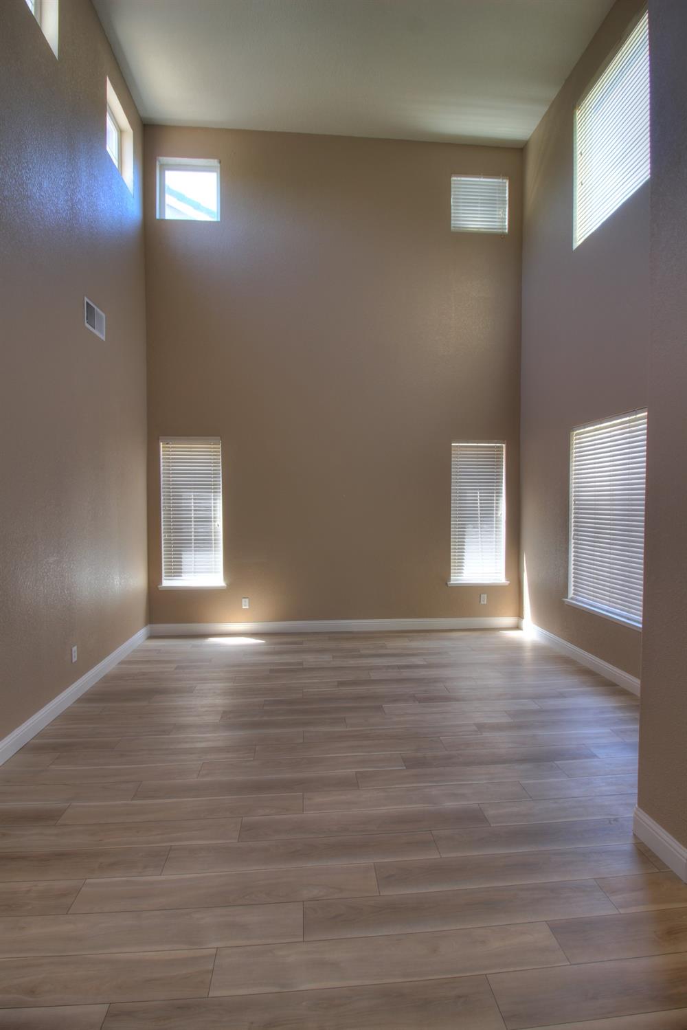 4337 Peninsula Drive