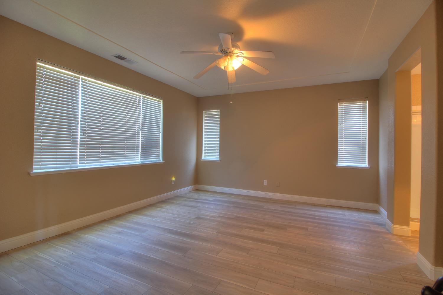 4337 Peninsula Drive