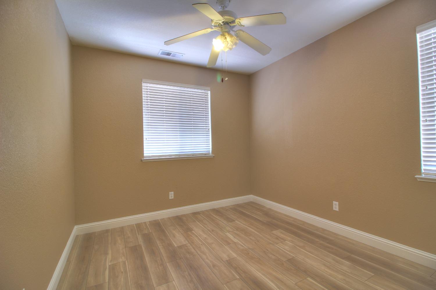 4337 Peninsula Drive