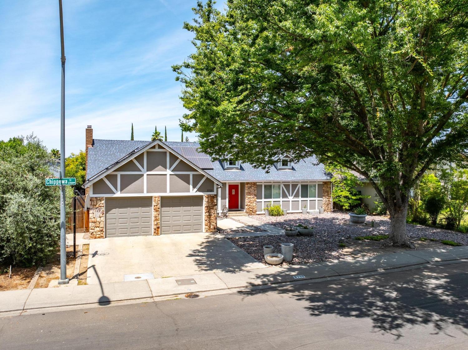 3721 Chippewa Street