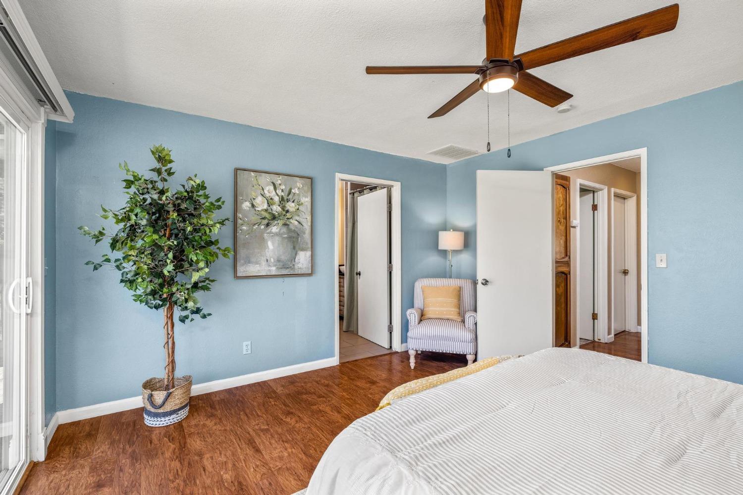 3721 Chippewa Street