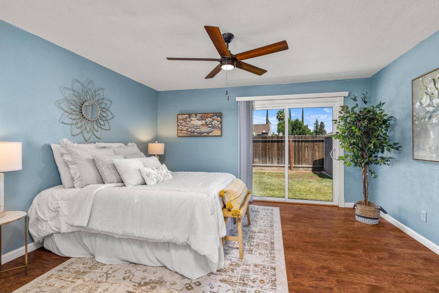 3721 Chippewa Street