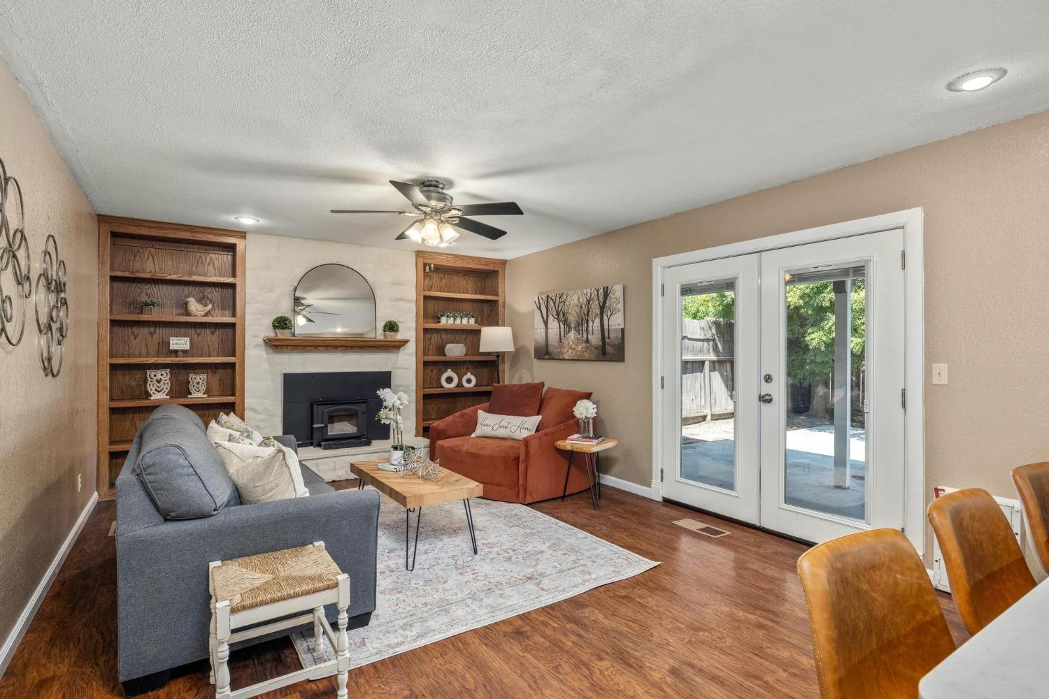 3721 Chippewa Street