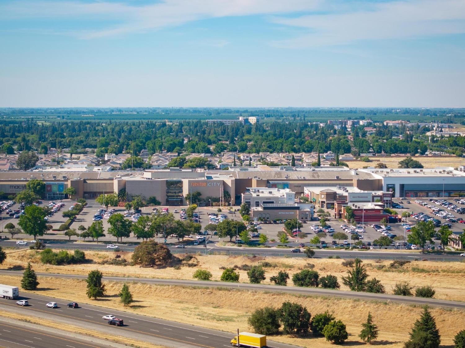 3721 Chippewa Street