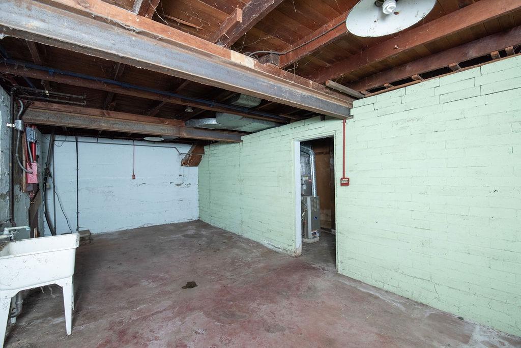 260 E Las Palmas Avenue