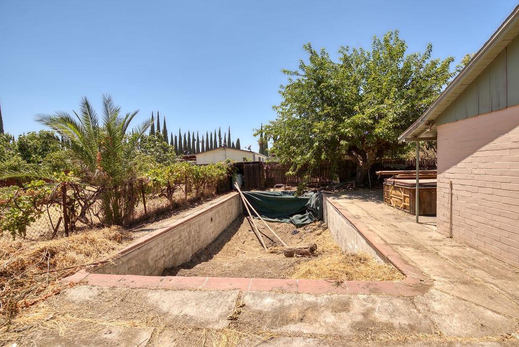 260 E Las Palmas Avenue