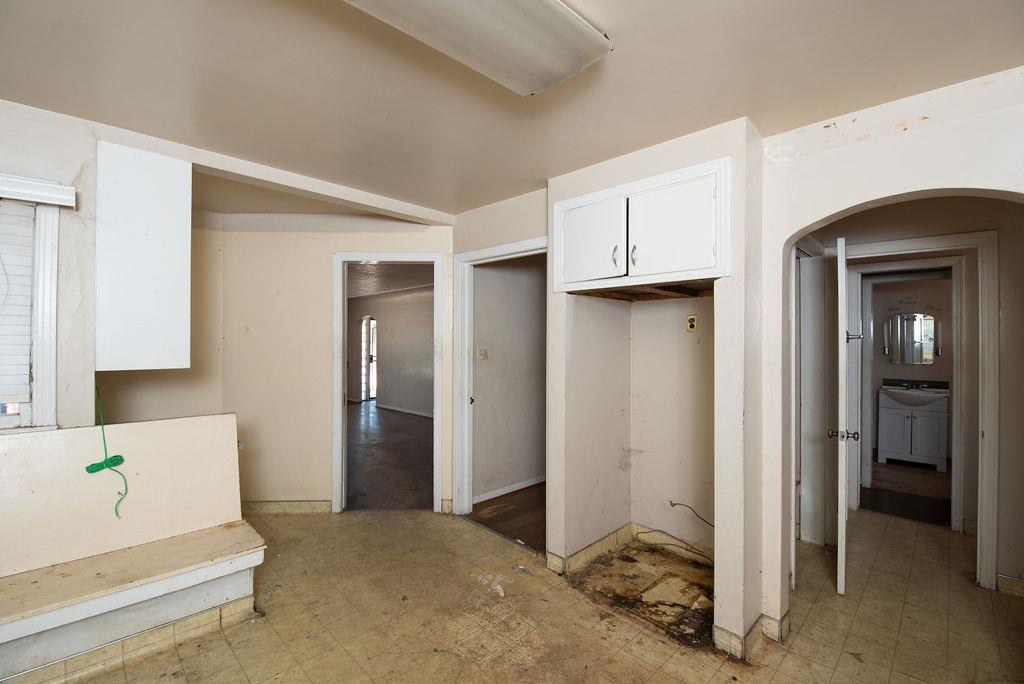 260 E Las Palmas Avenue