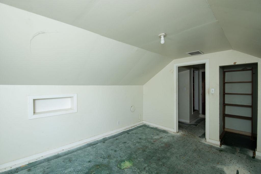 260 E Las Palmas Avenue