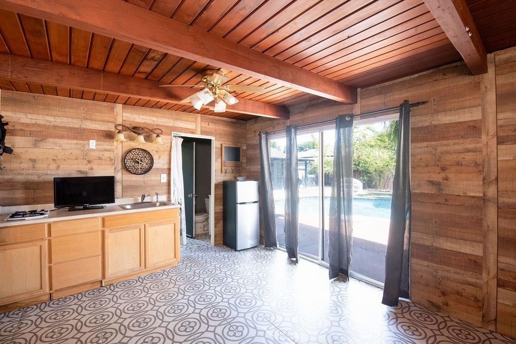 1002 Mount Vernon Drive