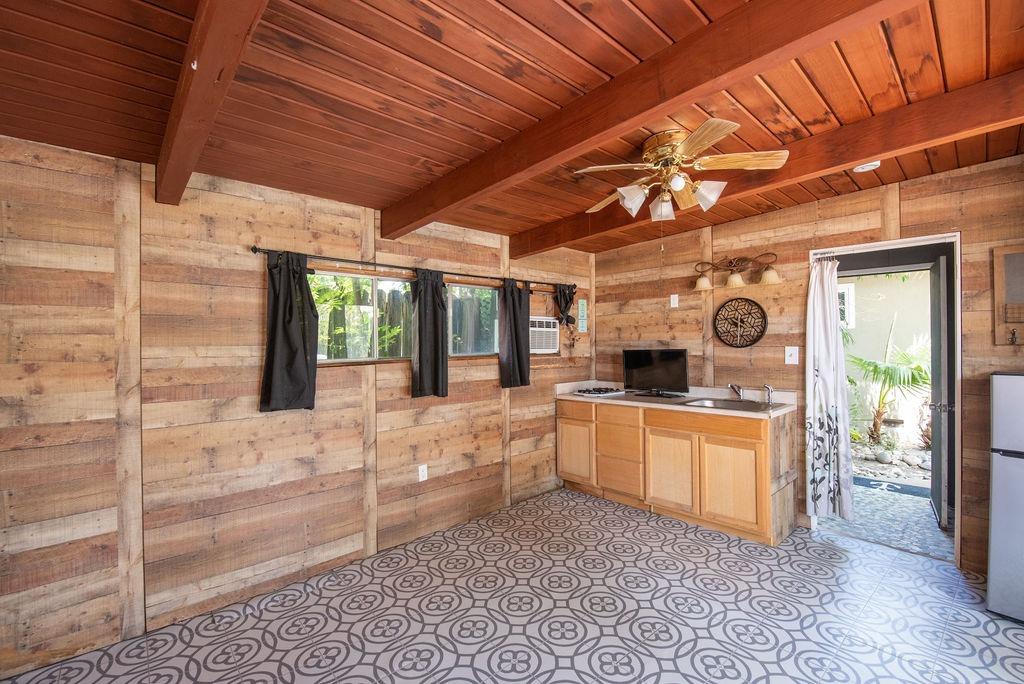 1002 Mount Vernon Drive