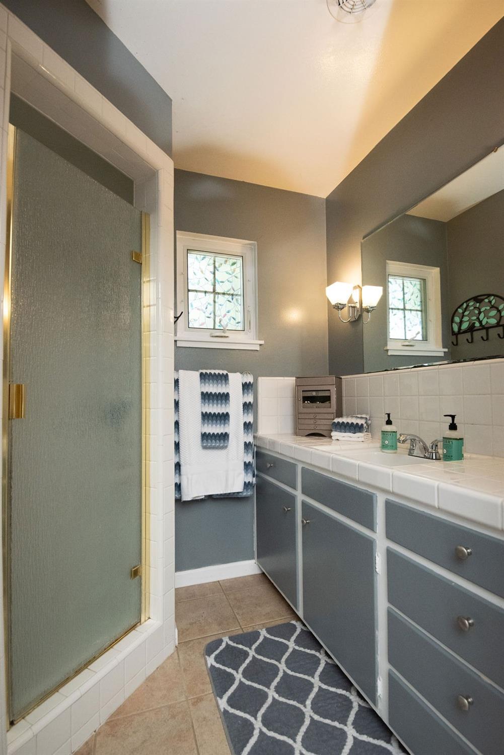 1002 Mount Vernon Drive