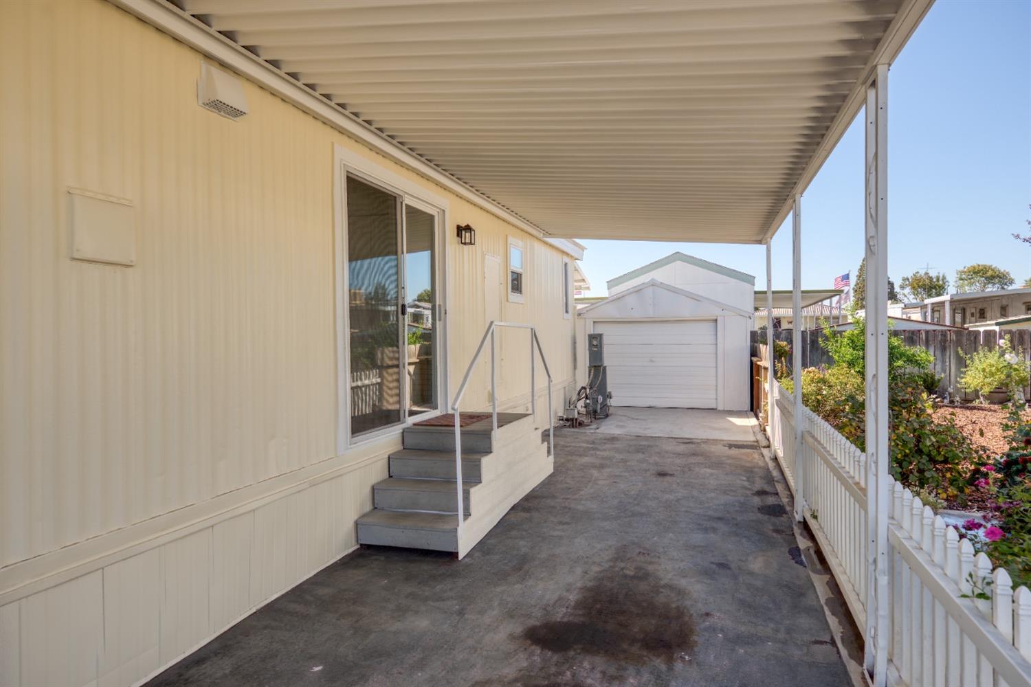 2505 Jackson Avenue 186