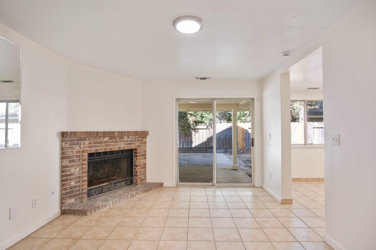 3713 Gatesville Avenue