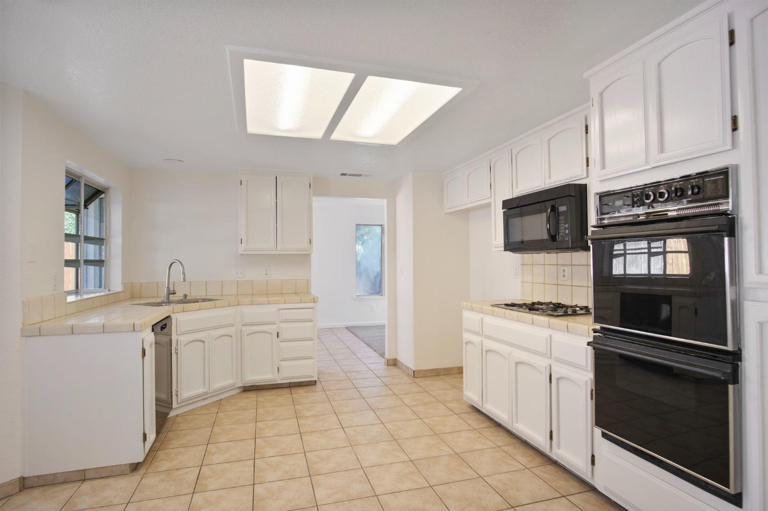 3713 Gatesville Avenue