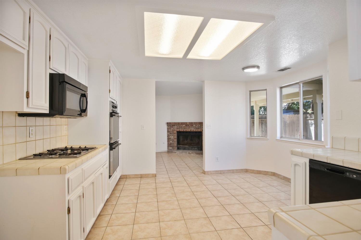 3713 Gatesville Avenue