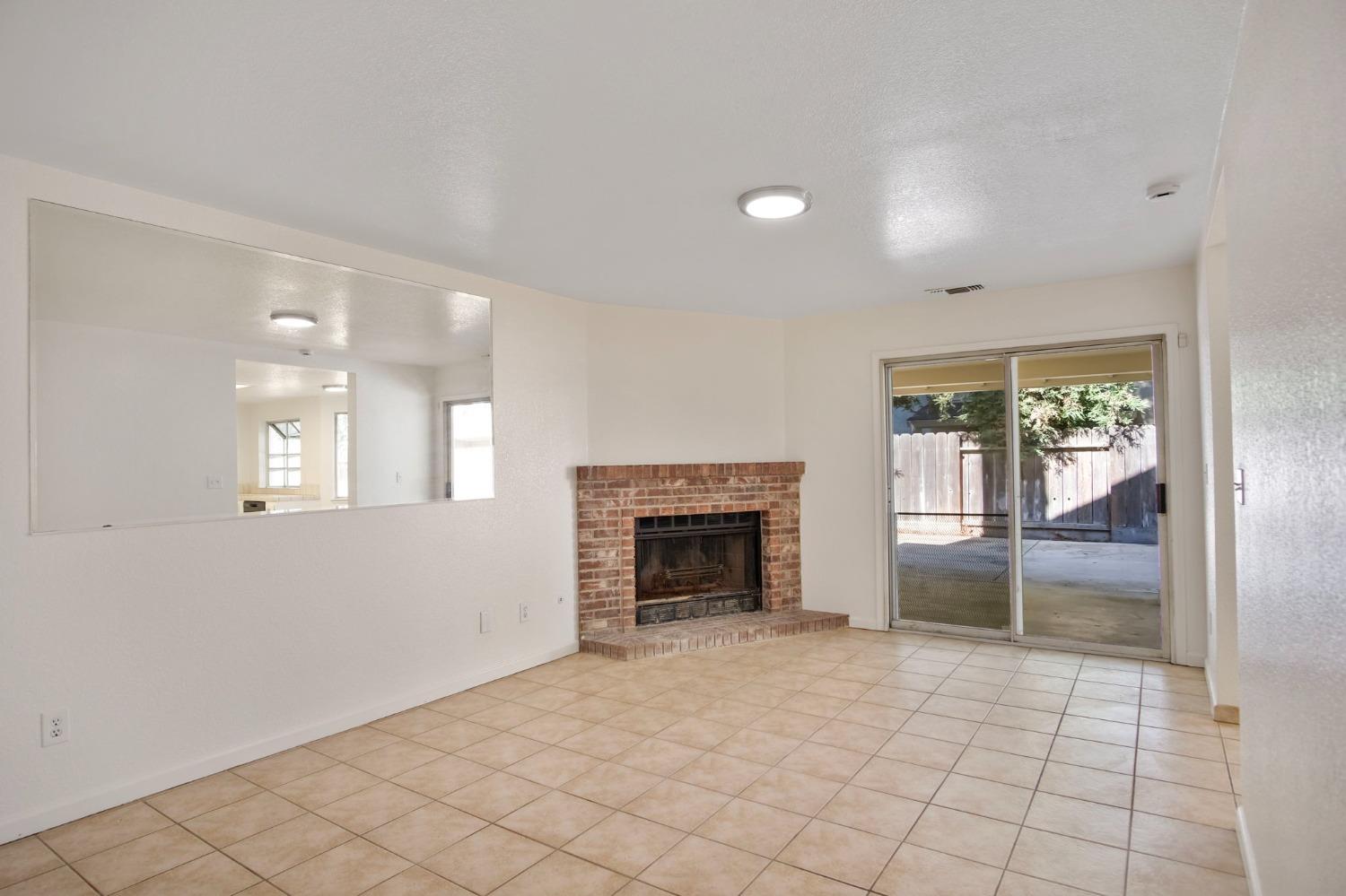 3713 Gatesville Avenue