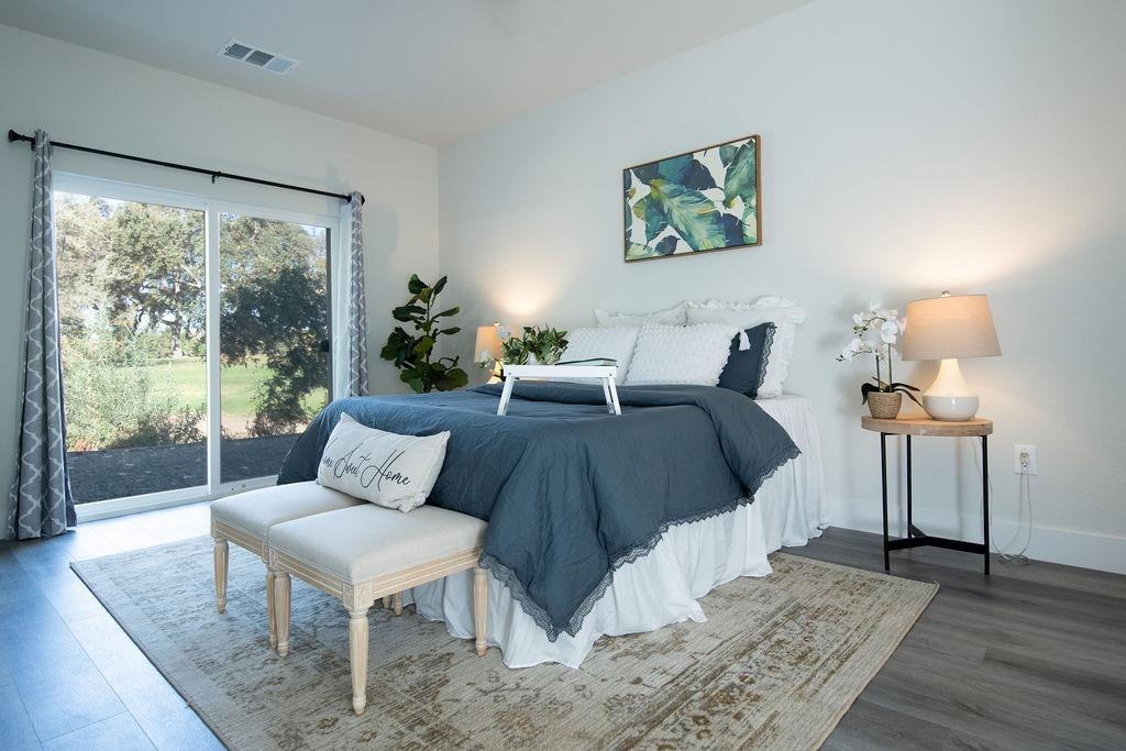 800 La Contenta Drive