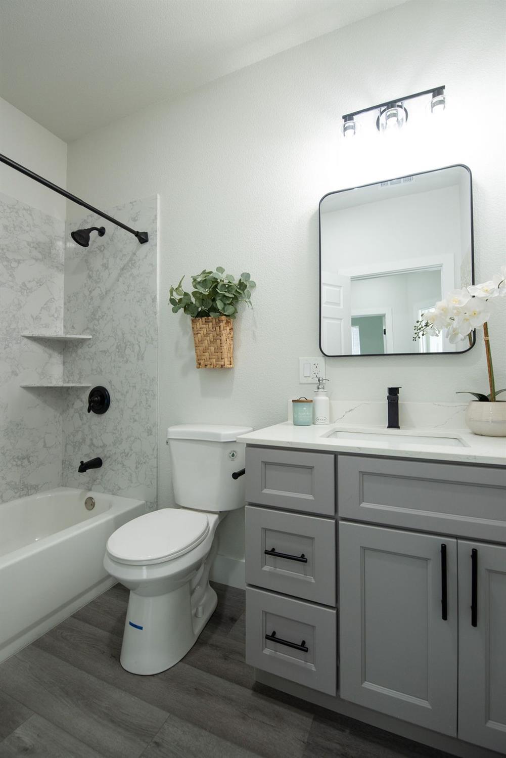 800 La Contenta Drive